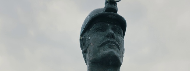 Video Reference: Sculpture, Statue, Stone carving, Monument, Landmark, Art, Classical sculpture, National historic landmark, Nonbuilding structure, Metal