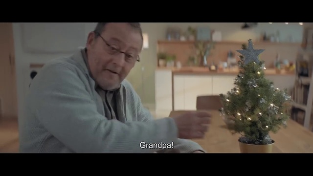 Video Reference: Christmas tree, Facial expression, Tree, Christmas, Houseplant, Nose, Woody plant, Facial hair, Christmas decoration, Plant