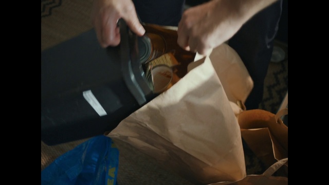 Video Reference: Arm, Hand, Skin, Joint, Finger, Shoulder, Leg, Human body, Wrist, Elbow