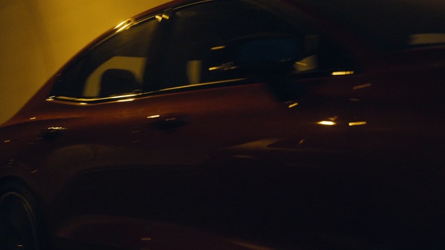 Video Reference: Vehicle, Car, Automotive design, Luxury vehicle, Light, Mid-size car, Automotive lighting, Personal luxury car, Executive car, Family car