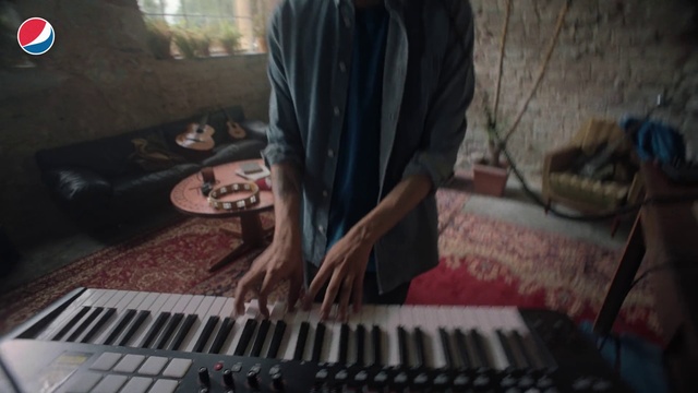 Video Reference: Musical instrument, Musical keyboard, Technology, Digital piano, Electronic device, Electronic instrument, Keyboard player, Piano, Pianist, Musician