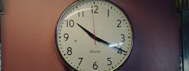 Video Reference: Clock, Wall clock, Home accessories, Number, Quartz clock, Circle, Interior design, Fashion accessory, Furniture, Metal