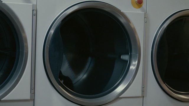 Video Reference: washing machine, product, clothes dryer, major appliance, laundry, wheel