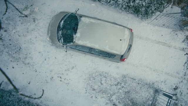 Video Reference: Snow, Freezing, Winter, Subcompact car