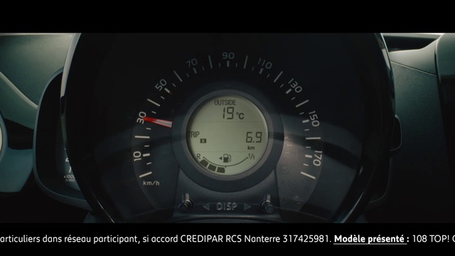 Video Reference: Vehicle, Car, Auto part, Speedometer, Measuring instrument, Tool, Odometer, City car, Tachometer, Gauge