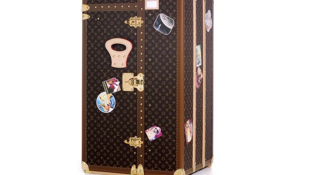 Video Reference: Brown, Pattern, Design, Case, Polka dot, Wallet, Fashion accessory, Furniture