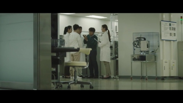 Video Reference: Standing, Hospital, Room, Person
