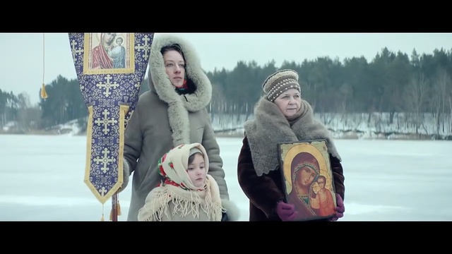 Video Reference: winter, photograph, freezing, snow, fun, girl, ice, photography, fur, smile, Person