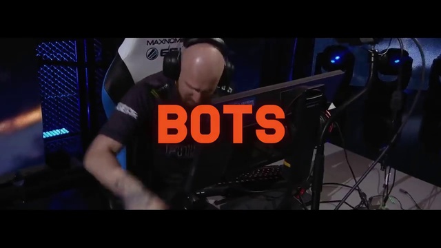 Video Reference: Music, Disc jockey, Audio equipment, Musician, Performance, Electronic instrument