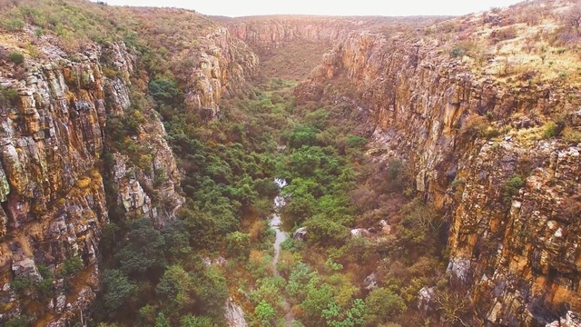 Video Reference: Escarpment, Canyon, Formation, Nature reserve, Natural landscape, Outcrop, Rock, National park, Geology, Cliff