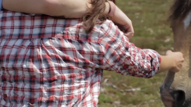 Video Reference: Plaid, Tartan, Pattern, Arm, Textile, Design, Hand, Sleeve, Photography, Long hair, Person