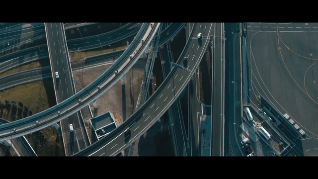 Video Reference: Metropolitan area, Bridge, Metropolis, Architecture, Urban area, Infrastructure, Overpass, Junction, Fixed link, City