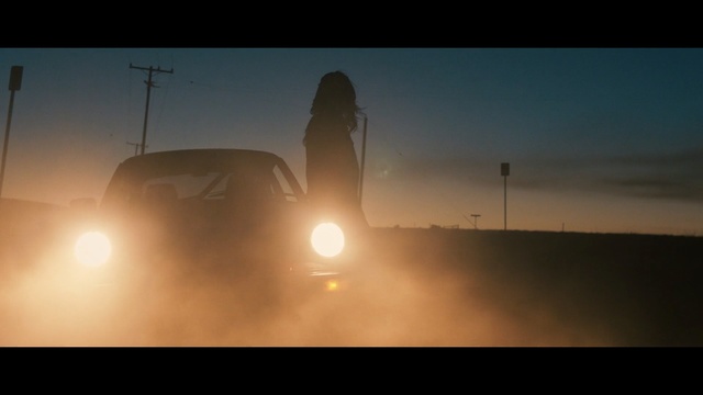 Video Reference: Sky, Atmospheric phenomenon, Sun, Morning, Light, Sunlight, Atmosphere, Yellow, Lens flare, Sunrise