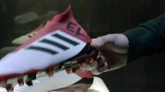 Video Reference: Footwear, Cleat, Shoe, Athletic shoe, Sneakers, Carmine, Outdoor shoe