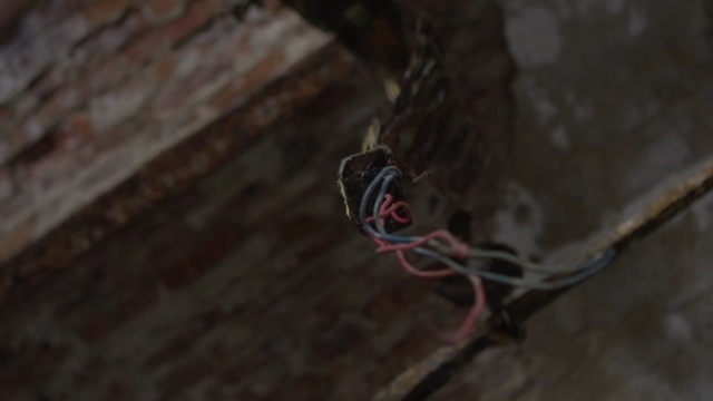 Video Reference: adventure, rock climbing equipment, quickdraw, belay device, abseiling, sport climbing, climbing, rock climbing