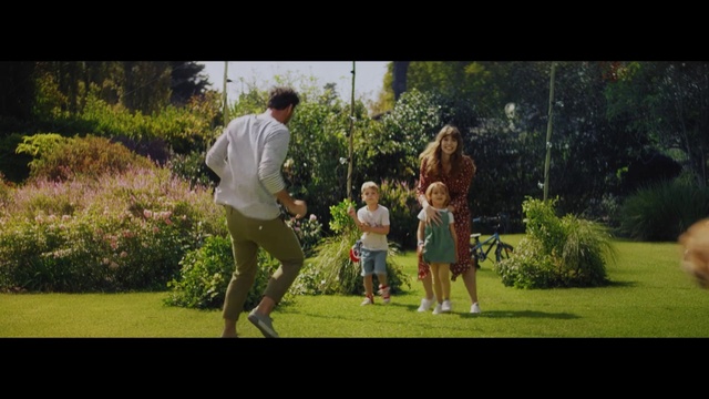 Video Reference: Photograph, Nature, Lawn, Grass, Games, Fun, Recreation, Child, Grass family, Leisure