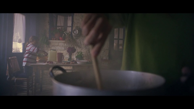 Video Reference: Snapshot, Darkness, Still life photography, Photography, Screenshot, Cookware and bakeware