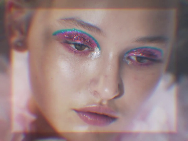 Video Reference: Face, Eyebrow, Skin, Eye, Eyelash, Blue, Close-up, Head, Beauty, Nose