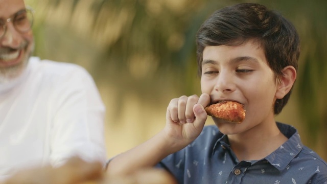 Video Reference: Nose, Eating, Chin, Mouth, Junk food, Lip, Food, Photography, Child, Gesture