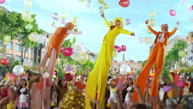 Video Reference: Event, Fun, Festival, Plant, Carnival