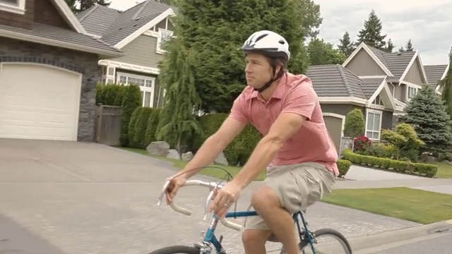 Video Reference: Bicycle, Cycling, Bicycle saddle, Vehicle, Bicycle accessory, Bicycle wheel, Bicycles--Equipment and supplies, Recreation, Road bicycle, Sports equipment, Person