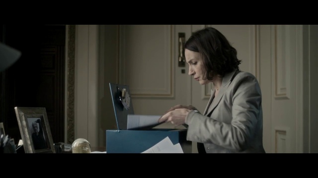 Video Reference: Photograph, Facial expression, Conversation, Sitting, Public speaking, Snapshot, Standing, Arm, Photography, Screenshot