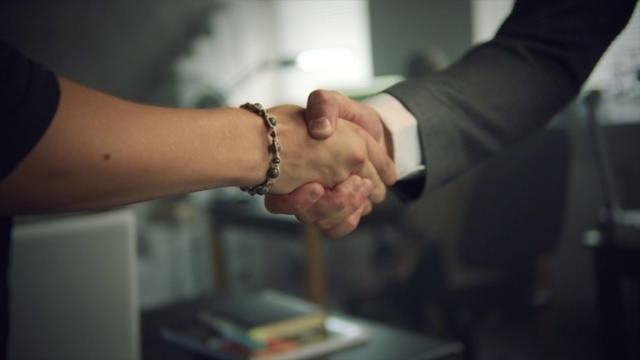 Video Reference: Hand, Finger, Wrist, Gesture, Arm, Thumb, Photography, Fashion accessory, Handshake, Jewellery