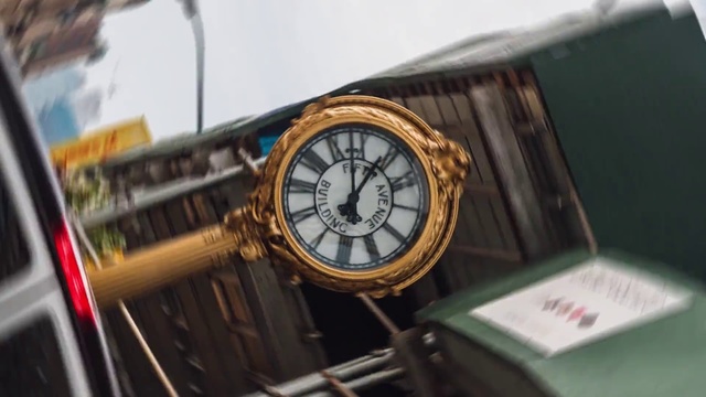 Video Reference: Clock, Watch, Analog watch, Fashion accessory, Quartz clock