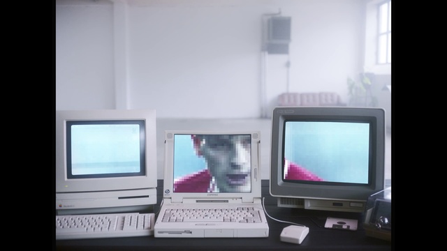 Video Reference: Screen, Computer monitor, Display device, Electronic device, Technology, Personal computer, Room, Electronics, Furniture, Media, Person