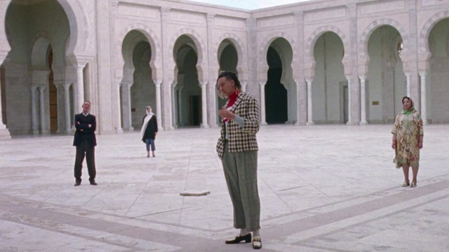 Video Reference: Arch, Standing, Palace, Fashion, Architecture, Arcade, Tourism, Building, Walking