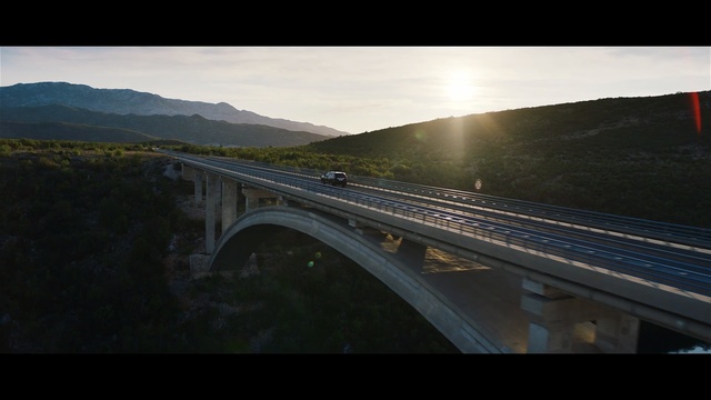 Video Reference: Bridge, Transport, Viaduct, Concrete bridge, Road, Fixed link, Sky, Overpass, Freeway, Infrastructure