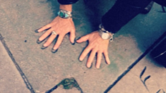 Video Reference: hand, finger, leg, foot, girl, barefoot, toe, fun, shoe, nail
