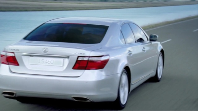 Video Reference: car, land vehicle, vehicle, luxury vehicle, motor vehicle, family car, mode of transport, mid size car, automotive design, alloy wheel