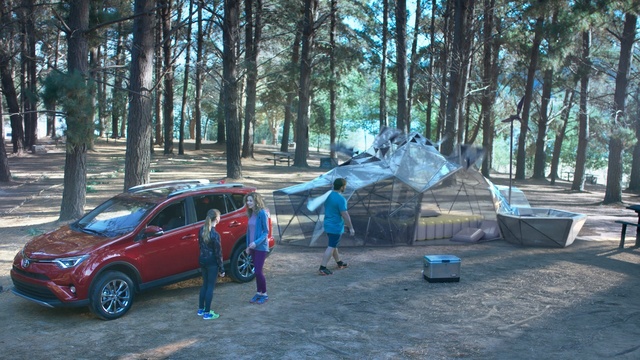 Video Reference: shopping cart, handcart, wheeled vehicle, container, conveyance, snow, trees, forest, winter