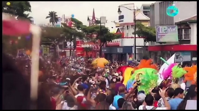 Video Reference: Crowd, Carnival, Event, Festival, Public event, Parade, Block party, Party, Fun, Audience
