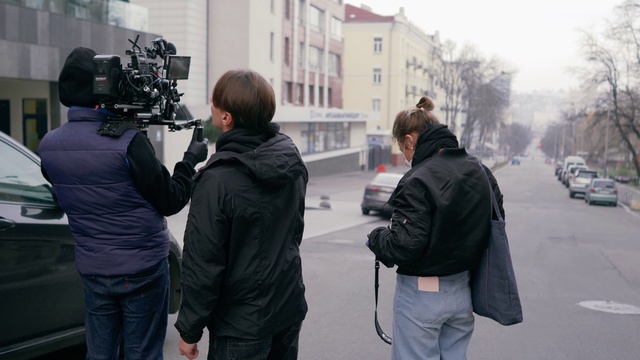 Video Reference: Filmmaking, Cinematographer, Camera operator, Film crew, Television crew, Journalist, Videographer, Event