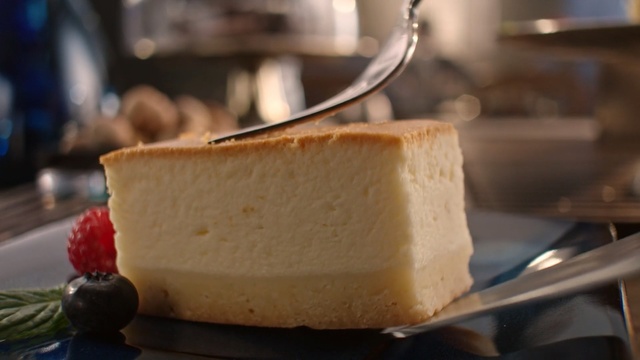 Video Reference: Food, Cheesecake, Ingredient, Dish, Cuisine, Dessert, Cheesemaking, Sweetness, Dairy, Baked goods