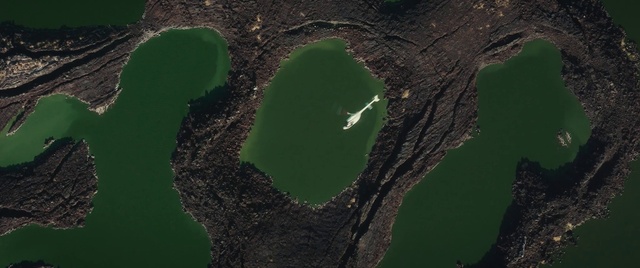 Video Reference: Green, Aerial photography, Map, Lake, Earth, Golf course, Sport venue, River delta
