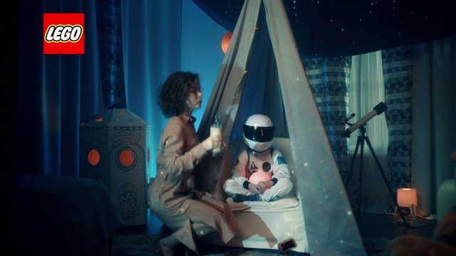 Video Reference: Space, Performance, Adventure game, Astronaut, Scene, Games