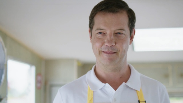 Video Reference: smile, white collar worker, neck, job, Person