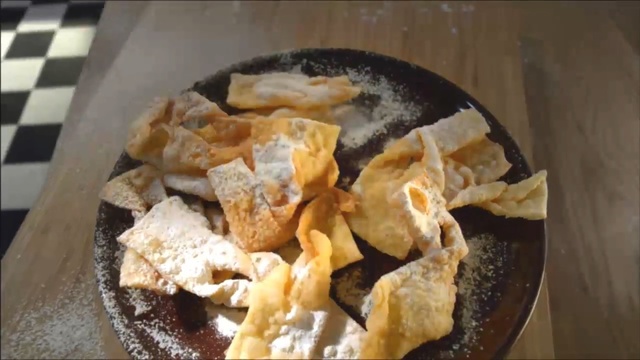 Video Reference: Dish, Food, Cuisine, Ingredient, Wonton, Produce, Recipe, Siomay, Jiaozi, Frying