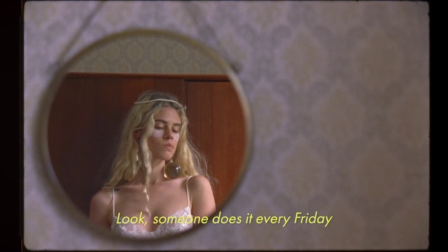 Video Reference: Photograph, Facial expression, Beauty, Blond, Portrait, Photography, Smile, Fun, Long hair, Brown hair