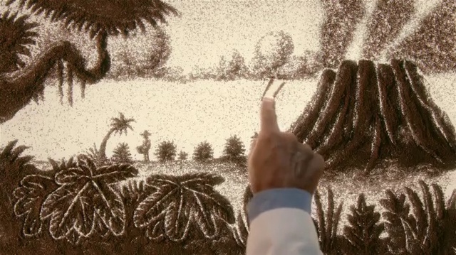 Video Reference: Tree, Palm tree, Plant, Arecales, Adaptation, Hand, Elaeis, Attalea speciosa, Gesture