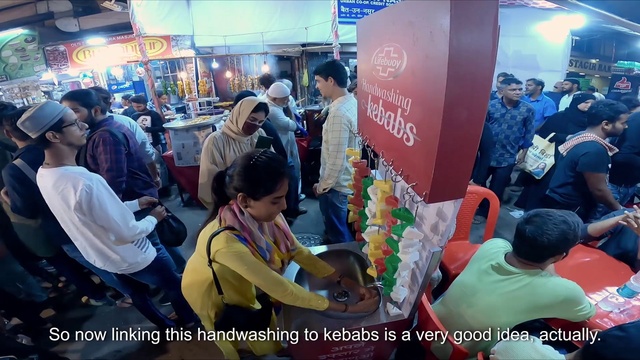 Video Reference: Trousers, Shirt, Customer, Selling, Crowd, Public space, T-shirt, Trade, Event, Hat