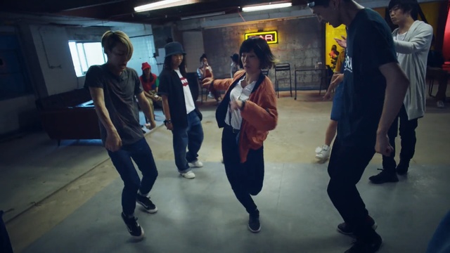 Video Reference: choreography, entertainment, dance, performing arts, fun, event, crowd, girl, performance, performance art, Person
