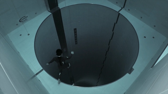 Video Reference: glass, sky, angle, space, circle, daylighting