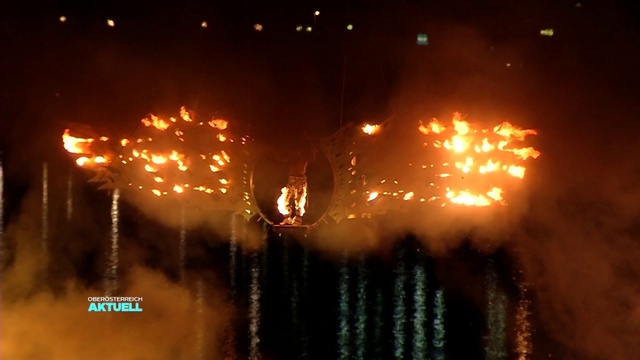 Video Reference: Light, Lighting, Night, Heat, Midnight, Event, Space, Diwali, Holiday, Fire