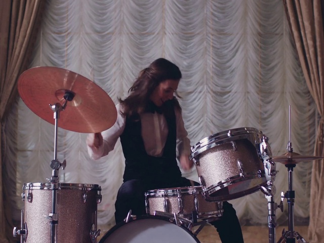 Video Reference: Drum, Musician, Musical instrument, Drums, Drumhead, Percussion, Percussionist, Cymbal, Tom-tom drum, Drummer