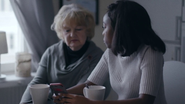 Video Reference: Conversation, Fun, Human, Child, Sitting, Photography, Mother, Smile, Person