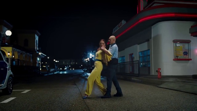 Video Reference: Photograph, Pc game, Light, Yellow, Snapshot, Lighting, Fun, Darkness, Night, Screenshot